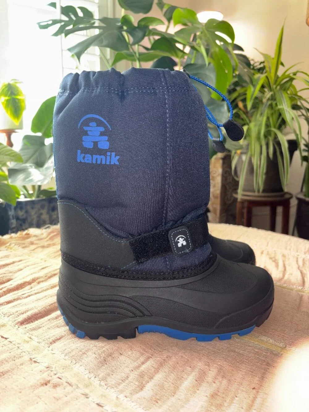 Kamik Kids Snow Boots Size 5 Two-Tone Blue Waterproof Insulated EUC